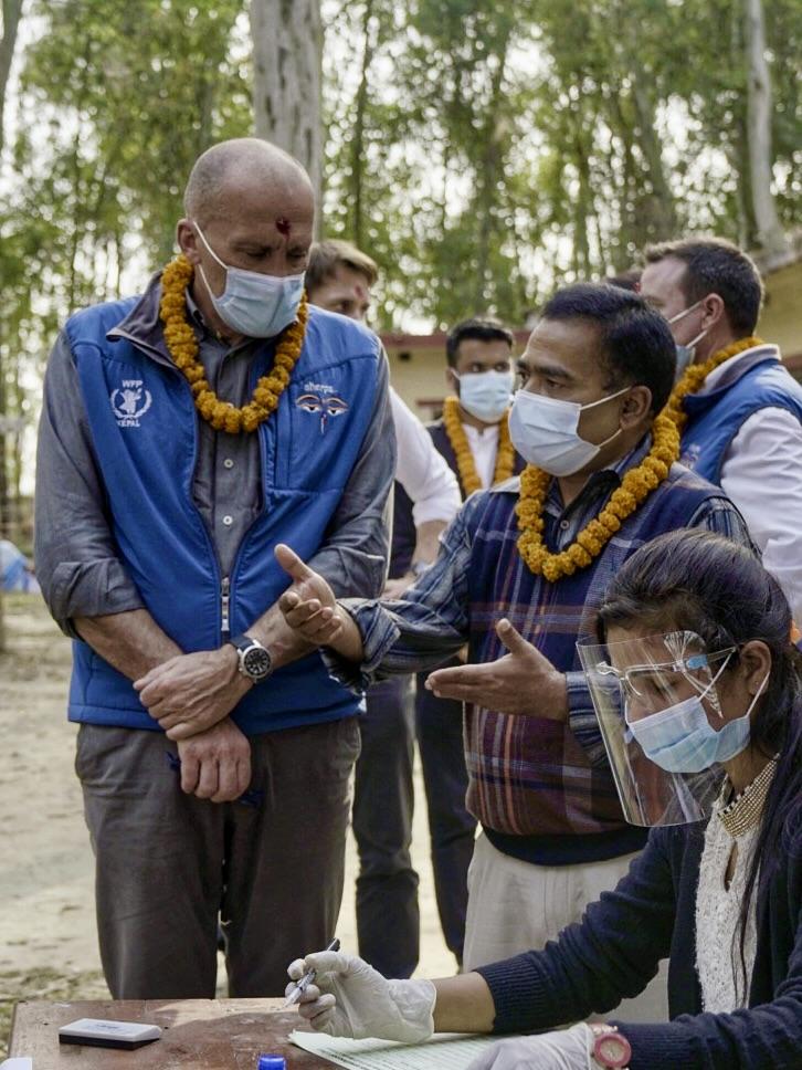 <p>Interview mit WFP-Landesdirektor für Nepal</p>