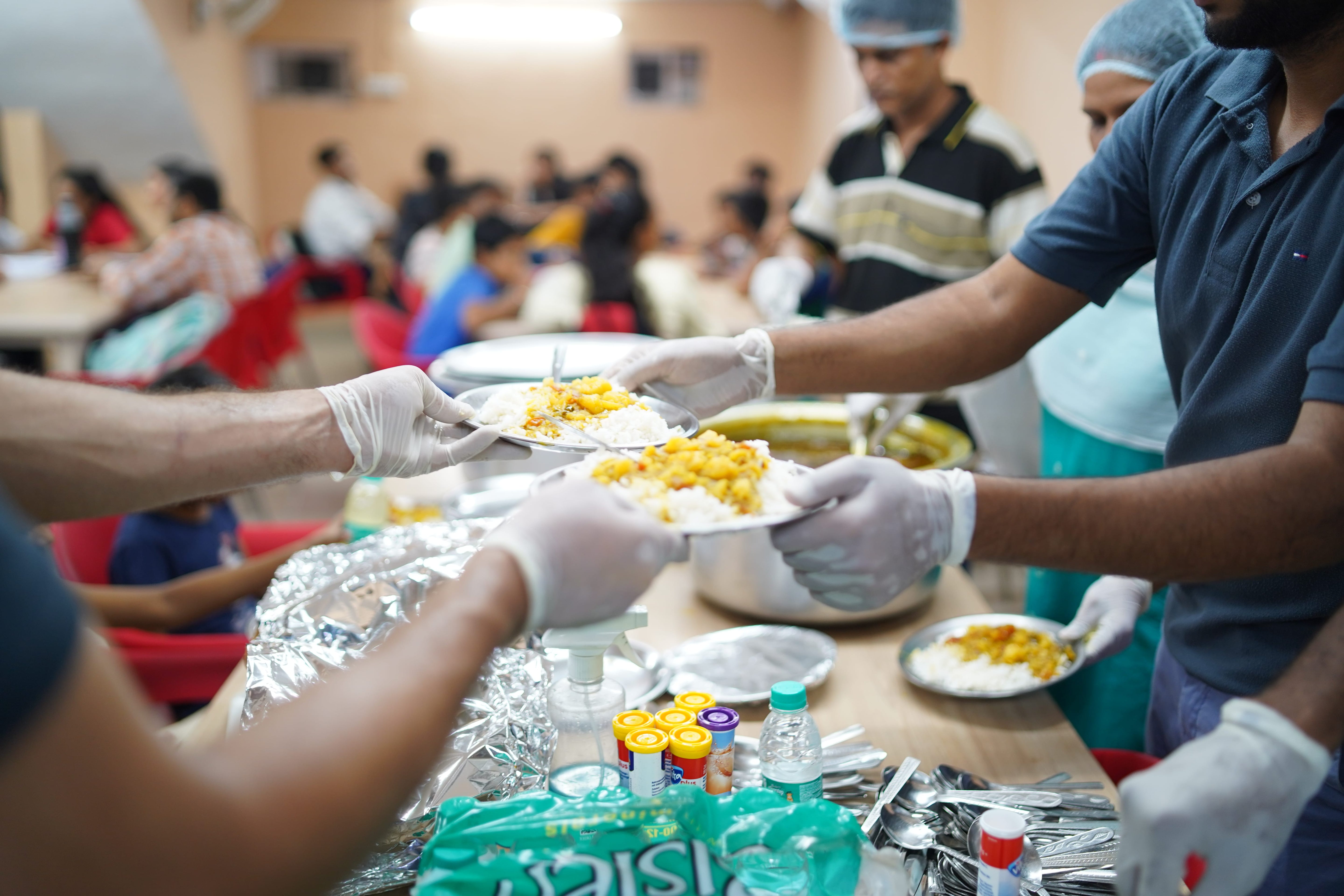 Zur Seite Hunger global bekämpfen gehen
