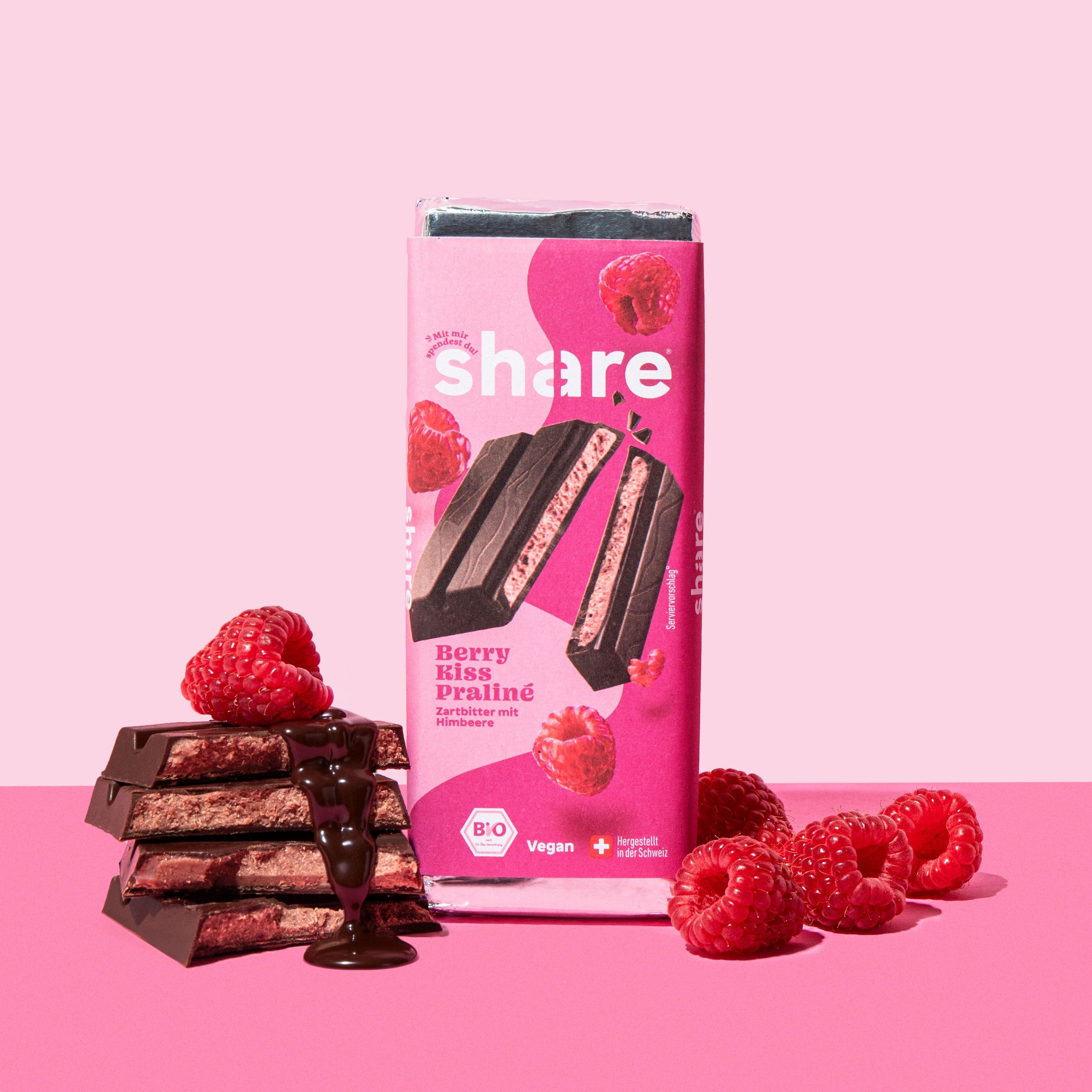 share Tafelschokolade Vegane Schokoladentafel Berry Kiss Praliné 12x80g