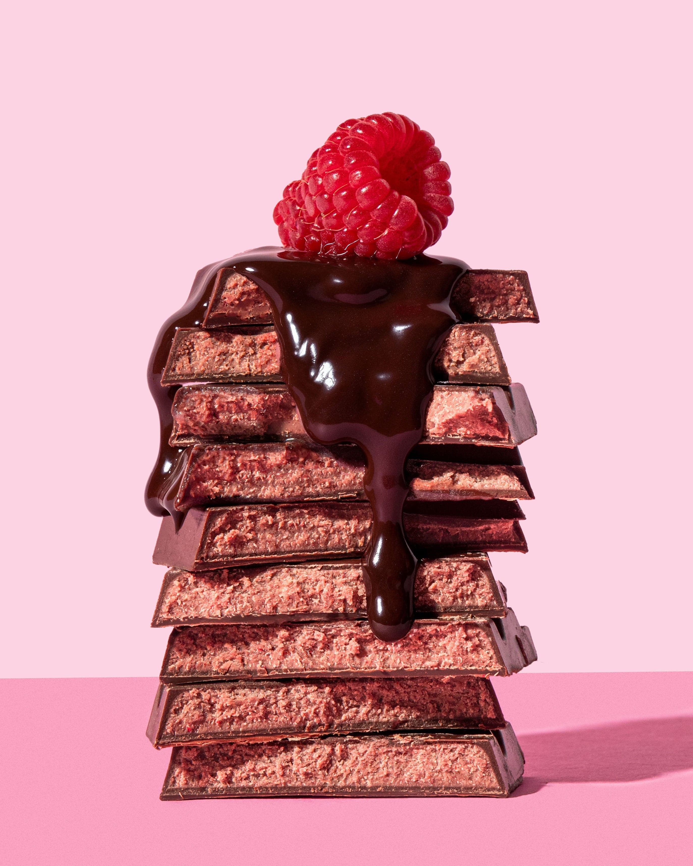 share Tafelschokolade Vegane Schokoladentafel Berry Kiss Praliné 12x80g