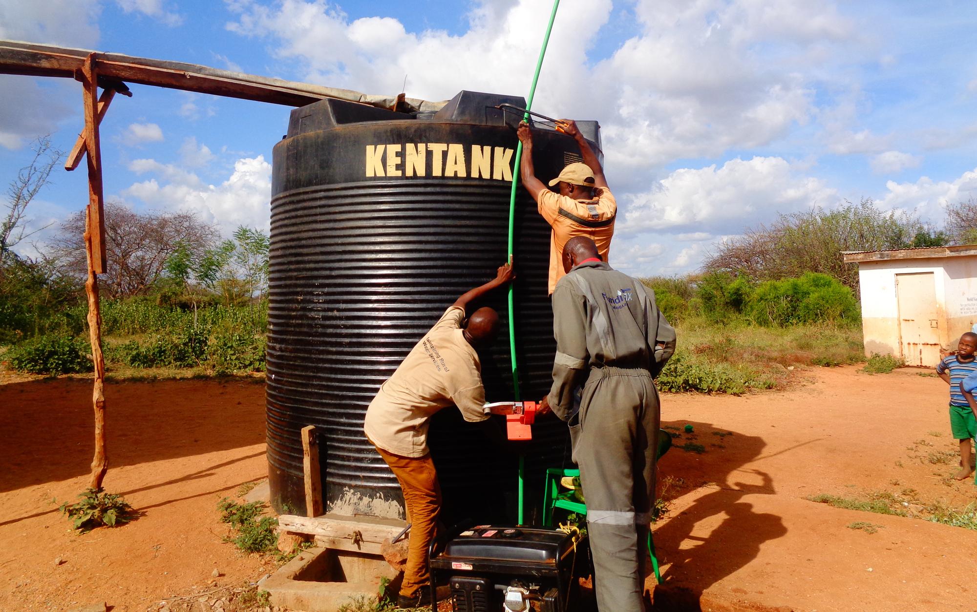 <p>Trinkwasser durch Brunnenreparaturen in Kenia</p>