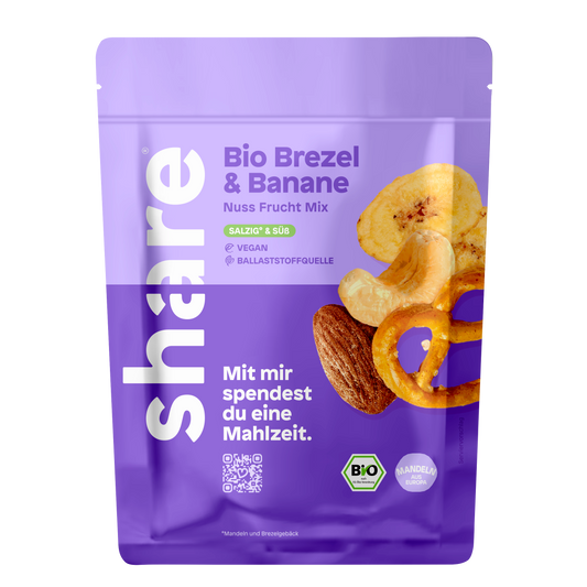 Organic nut-fruit mix pretzel & banana