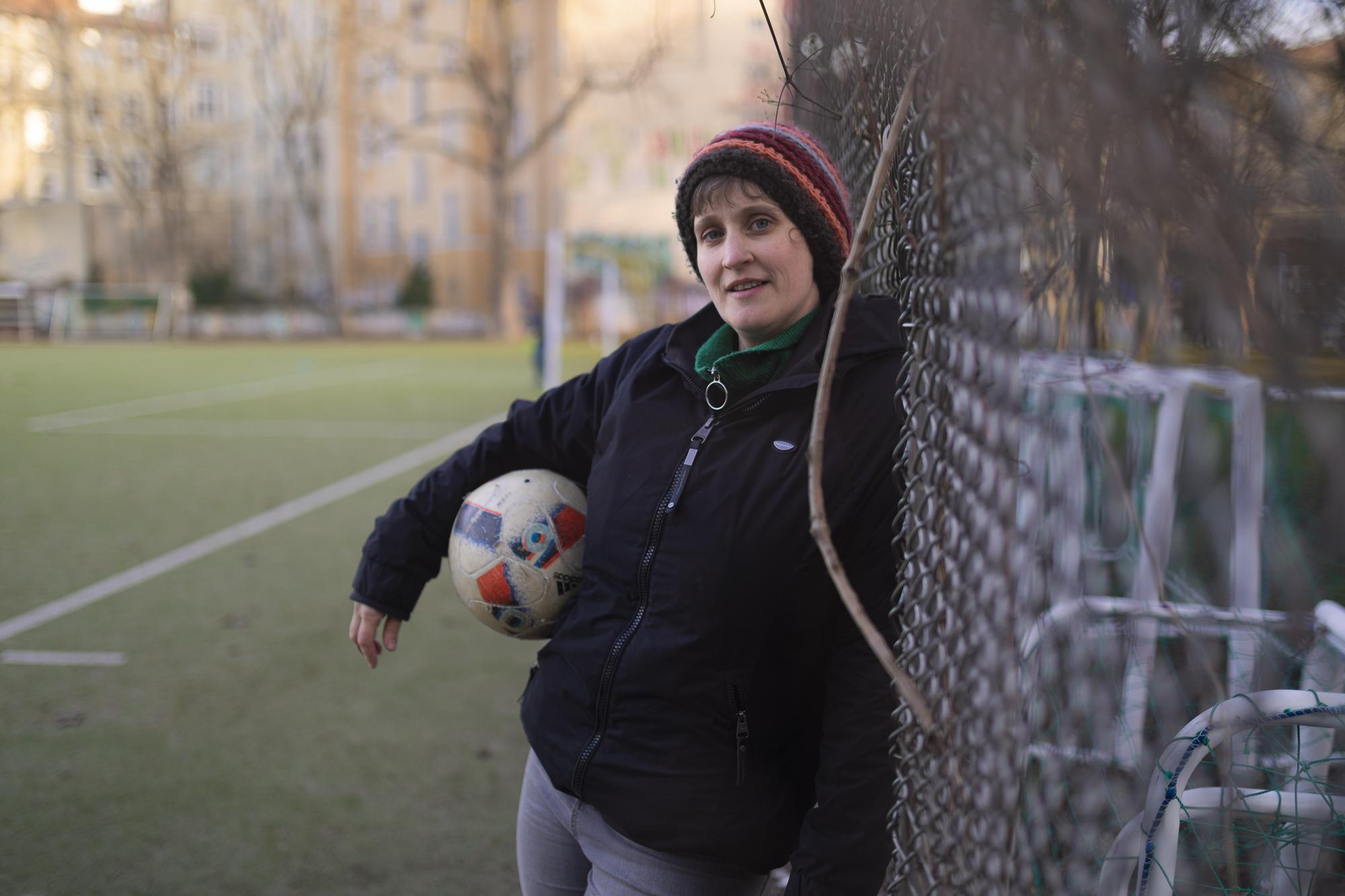 <p>Carolin Gaffron: „Fußball kann viel Gutes tun und die soziale Integration fördern”</p>